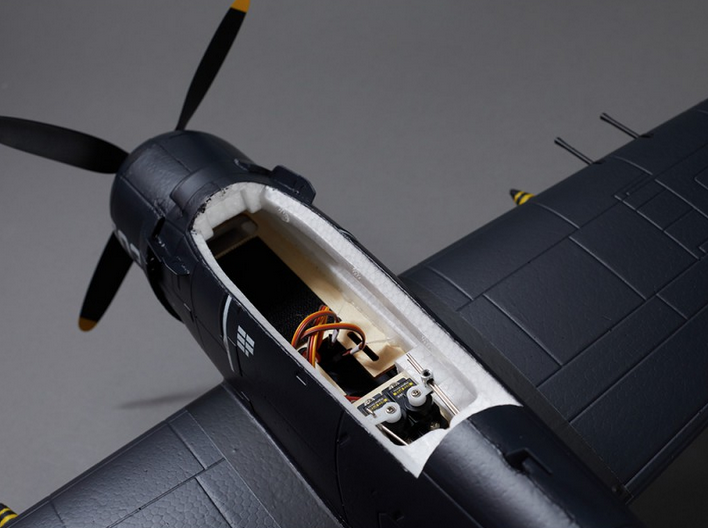 Warbird A1 Skyraider bleu PNP 750mm Derbee Warbird