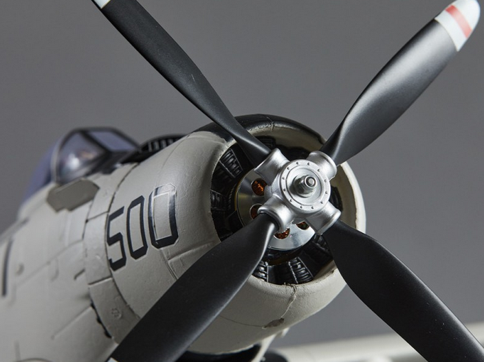 Warbird A1 Skyraider gris PNP 750mm Derbee Warbird