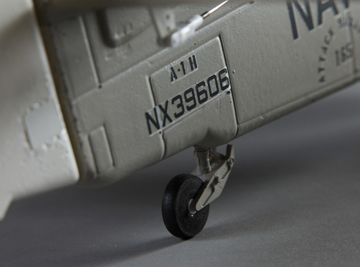 Warbird A1 Skyraider gris PNP 750mm Derbee Warbird