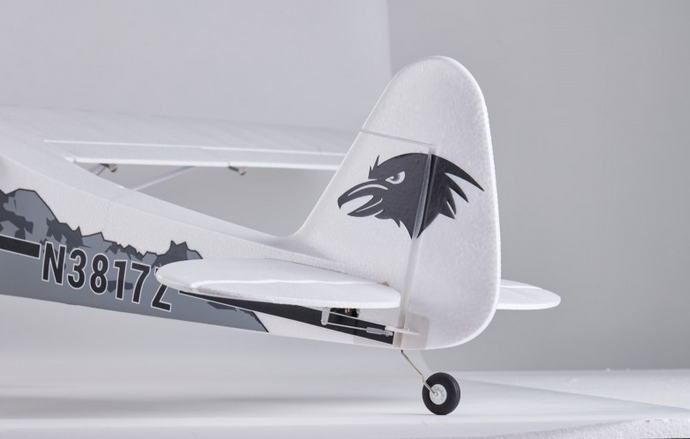 PA-18 Super Cub 1300mm PNP FMS avec stabilisation électronique Débutant / Trainer