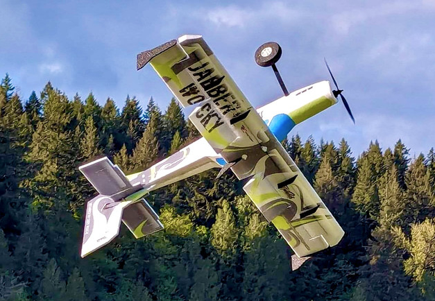 Jabberwocky 1100mm Jaune Rc Factory  Voltige