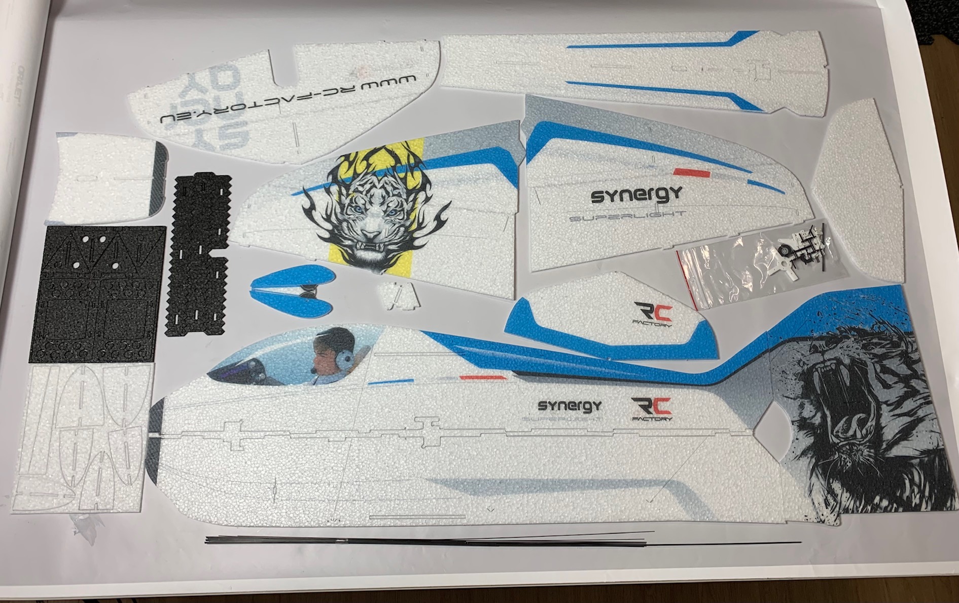 Synergy blue Rc Factory 845mm